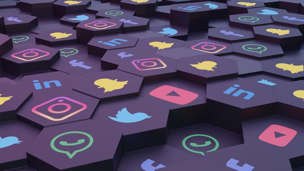 Estar en las redes sociales no es tener un sitio web